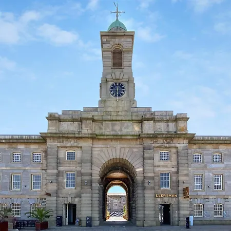 The Sail Loft - Royal William Yard * Millbrook