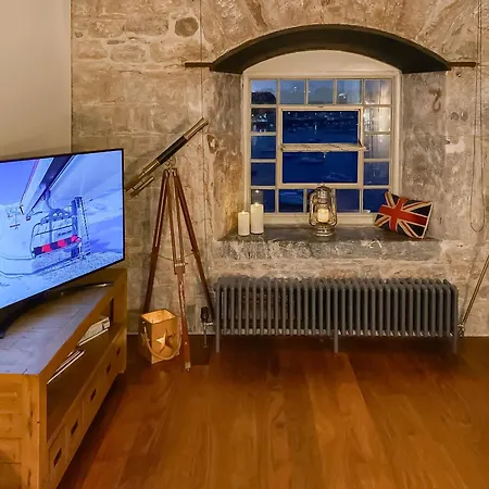 The Sail Loft - Royal William Yard Apartment