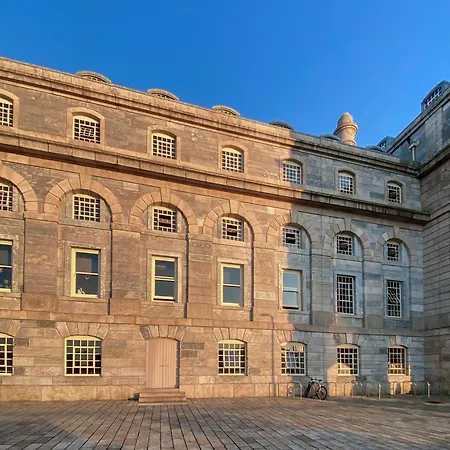 The Sail Loft - Royal William Yard Apartment